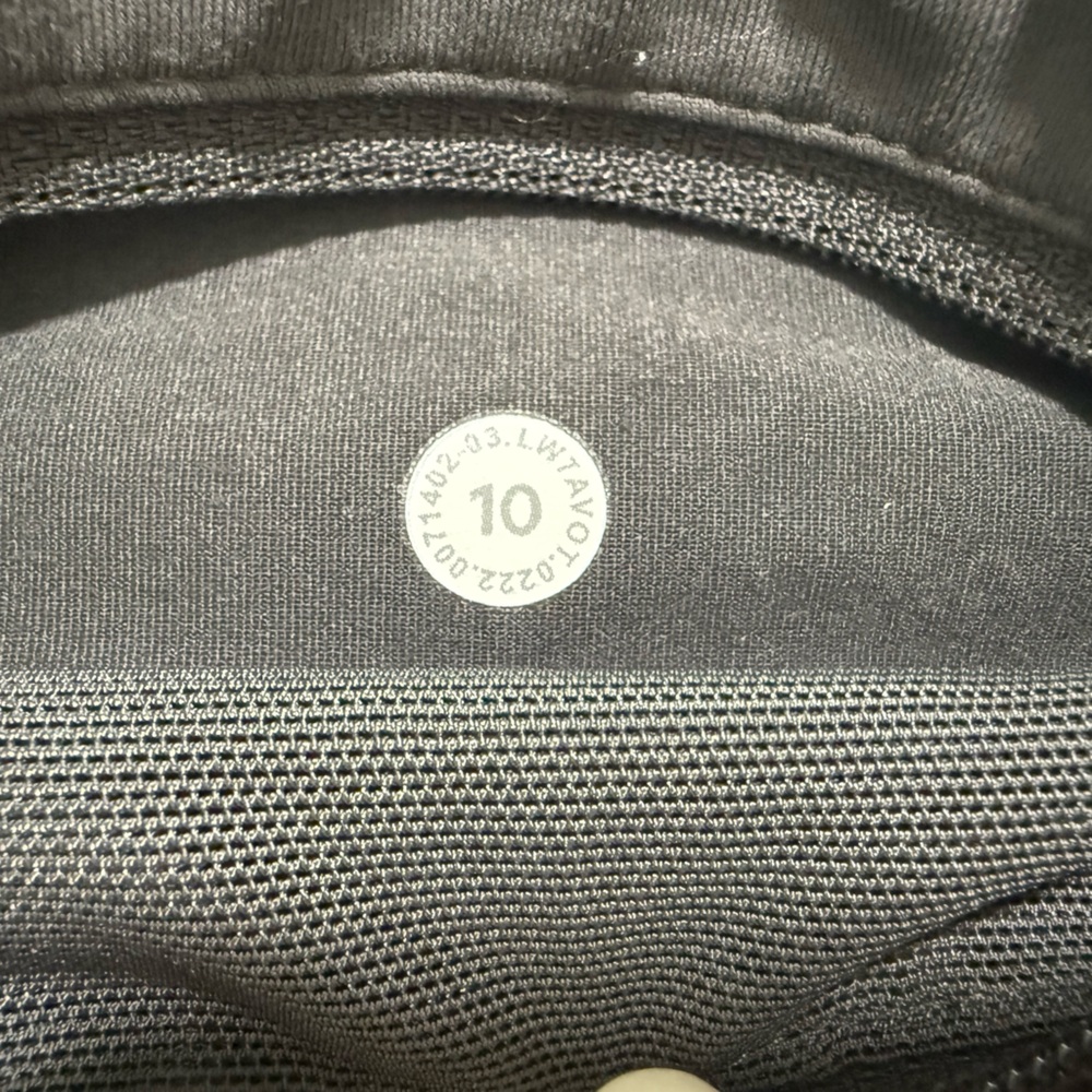 Lululemon Speed Up High Rise 4” Inseam - Picture 8 of 8